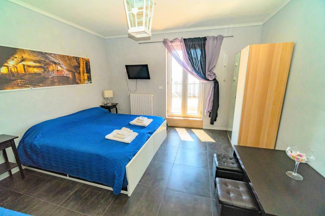 Rooms Gli Arcangeli 2 - Affitti Brevi Italia Monte SantʼAngelo Eksteriør bilde