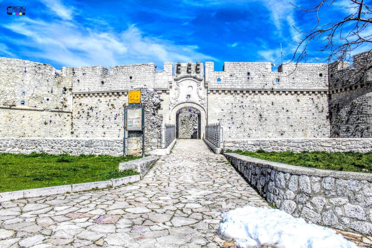 Rooms Gli Arcangeli 2 - Affitti Brevi Italia Monte SantʼAngelo Eksteriør bilde